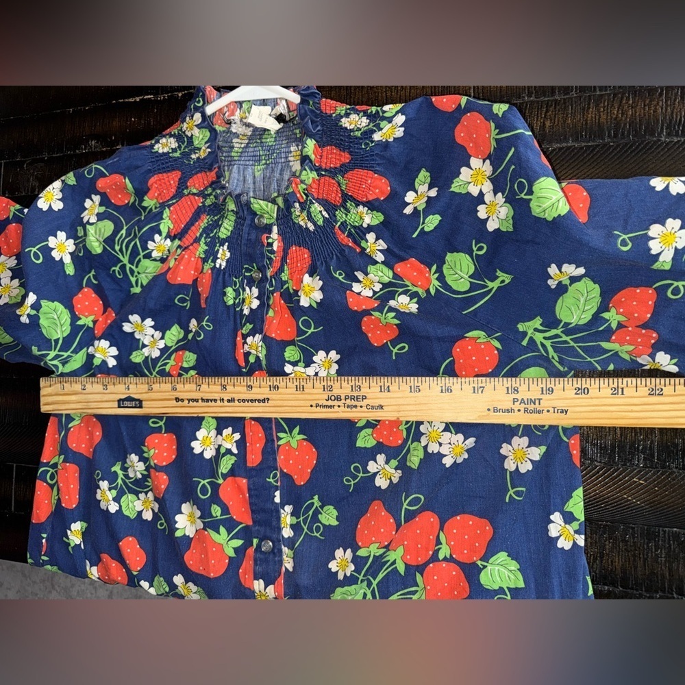 Vintage MuMu Mrs Roper Romp Robe Strawberries  Snap Closure - Flaw - Picture 9 of 10
